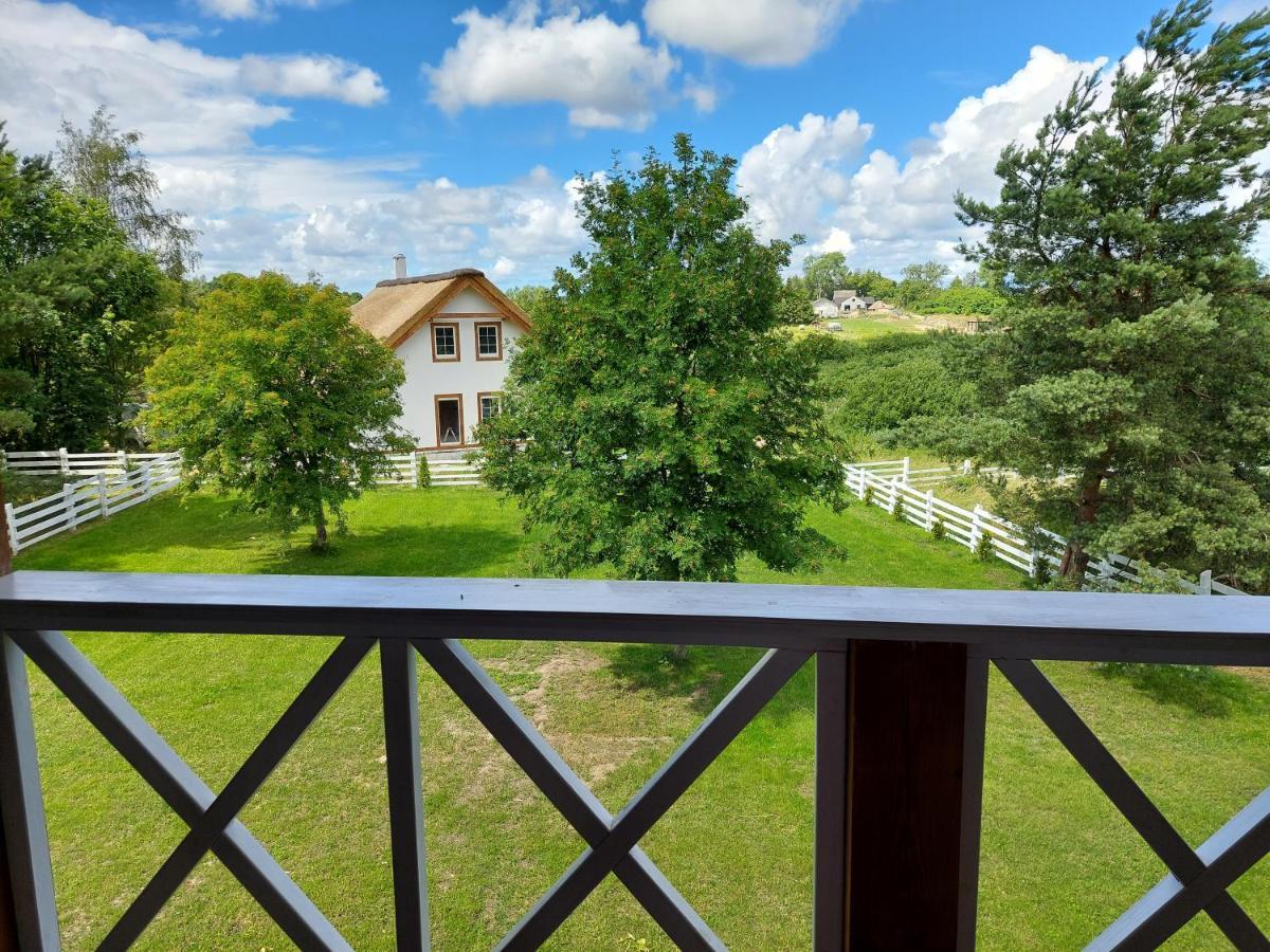 Villa Greyowka Dom Kryty Strzecha W Gardna Park à Czysta Extérieur photo